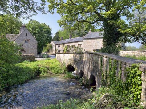 Walking Tours England | Cotswolds Hiking Trips | Backroads