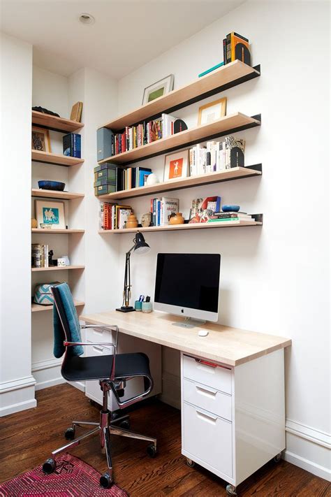 Shelves above desk, Home office design, Interior