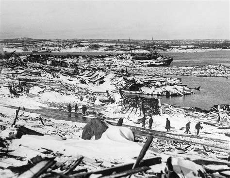 The Halifax explosion: The naval accident that erased an entire city in Canada, 1917 - Rare ...