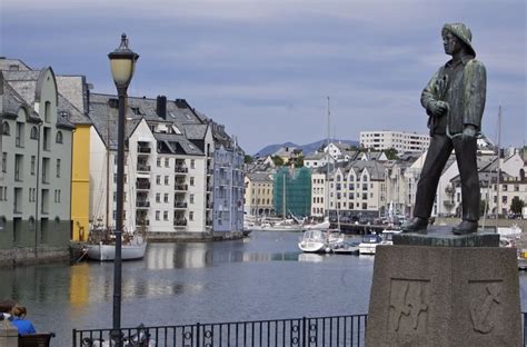 Alesund self-guided walking tour - Cruise Critic Message Board Forums Baltic Sea Cruise, Cruise ...