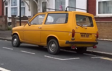 Curbside Outtake: 1976 Reliant Kitten Estate – Four Wheels On My Robin