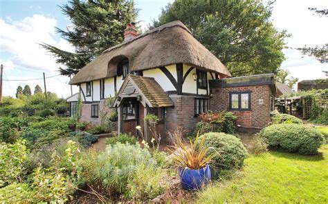 Thatched Cottage - Everything You Need to Know - Village & Cottage