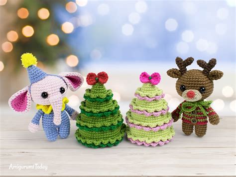 Free Christmas tree crochet pattern - Amigurumi Today