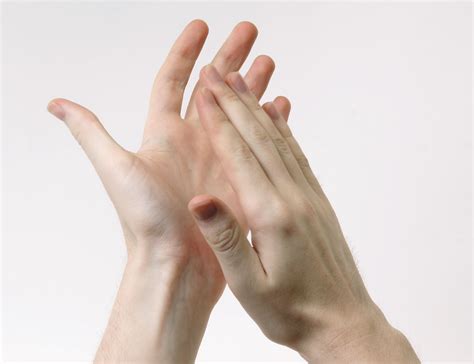 File:Hands-Clapping.jpg - Wikimedia Commons