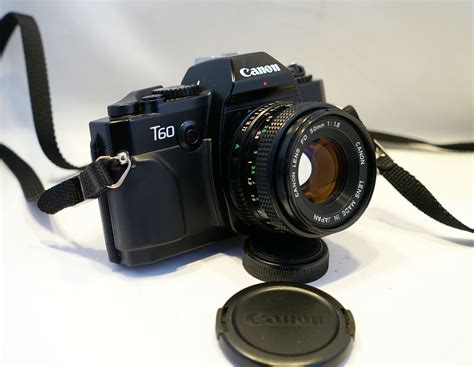 Canon T60 1990 De Canon T60 was de laatste handmatige focus 35-mm ...