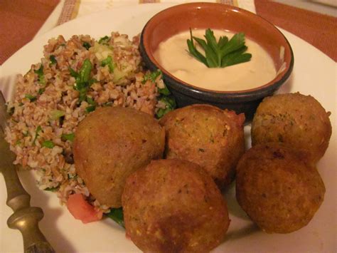 What's Cooking in your World?: Day 79! Israel - Vegetarian: Falafel ...