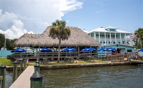 10 best waterfront restaurants for outdoor dining in Venice area ...