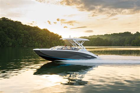 2022 Yamaha 275 SD – Power Boating Magazine