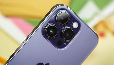 Apple's iPhone 16 Ultra May Feature a Crazy Zoom Camera