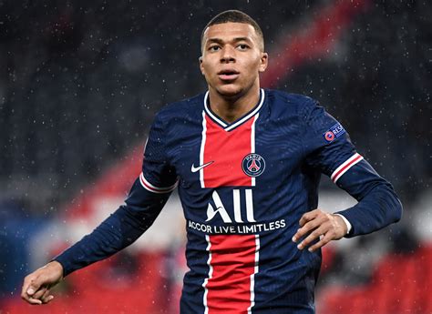 Kylian Mbappe [2024 Update]: Girlfriend, Net Worth & Stats - Players Bio