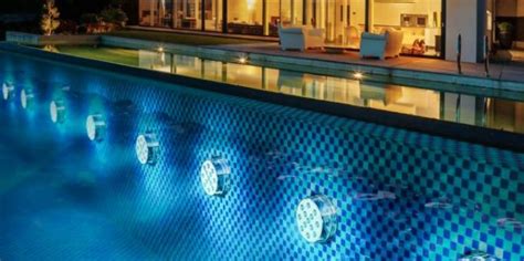 Guide to the Best Wireless (Waterproof) LED Pool Lights 2022