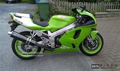 1996 Kawasaki ZX-7R Ninja - Moto.ZombDrive.COM