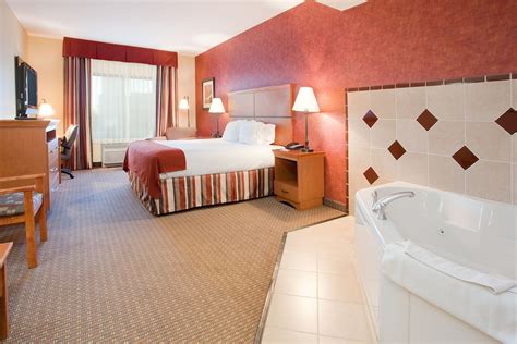 Holiday Inn Express & Suites Loveland Loveland, Colorado, US - Reservations.com