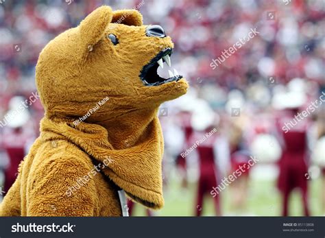 Philadelphia, Pa. - September 17: Penn State Mascot The Nittany Lion On ...