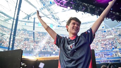 Bugha Wins $3 Million At Fortnite World Cup Solos Finals - Game Informer