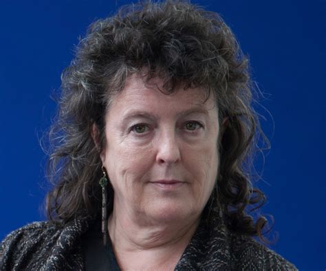 Carol Ann Duffy Biography - Childhood, Life Achievements & Timeline