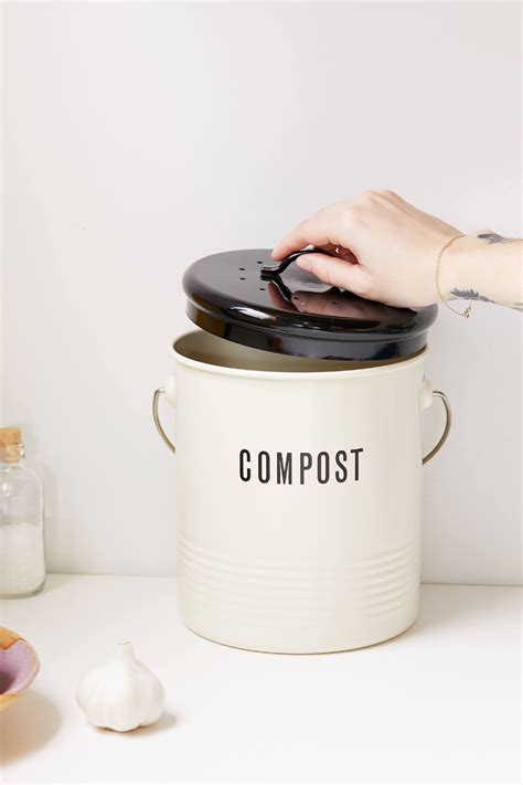 Kitchen Compost Bin (With images) | Kitchen compost bin, Compost bin, Compost