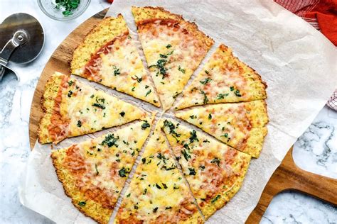 Cheese Pizza with Cauliflower Crust | U.S. Dairy