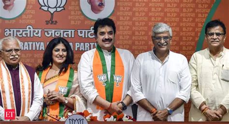 Kuldeep Bishnoi: Haryana: Ex-Congress leader Kuldeep Bishnoi, wife Renuka join BJP in presence ...