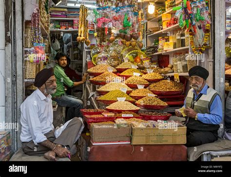 Spice Market in Old Delhi Stock Photo - Alamy