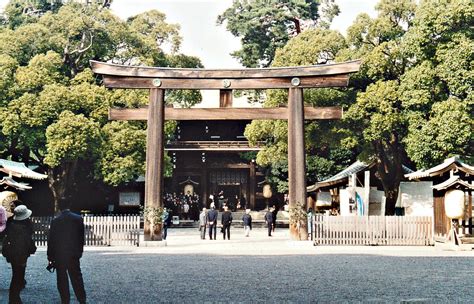 2001 Tokyo: Meiji shrine Torii Gate #4 | Scanned from film s… | Flickr