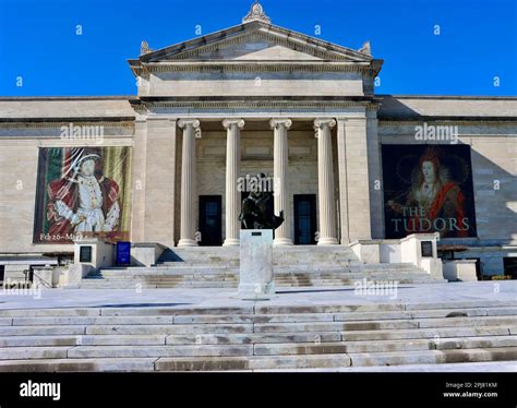 The older neoclassical part of Cleveland Museum of Art at University Circle in Cleveland, Ohio ...