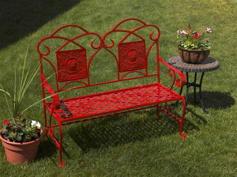 Refurbished Metal Garden Bench Project, Outdoor Spray Paint Projects | Krylon