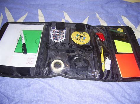 Referee-equipment - Just Football