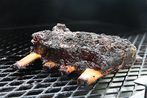 How to make huge smoked BBQ beef ribs - Jess Pryles