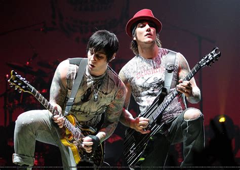 √ Avenged Sevenfold Guitars