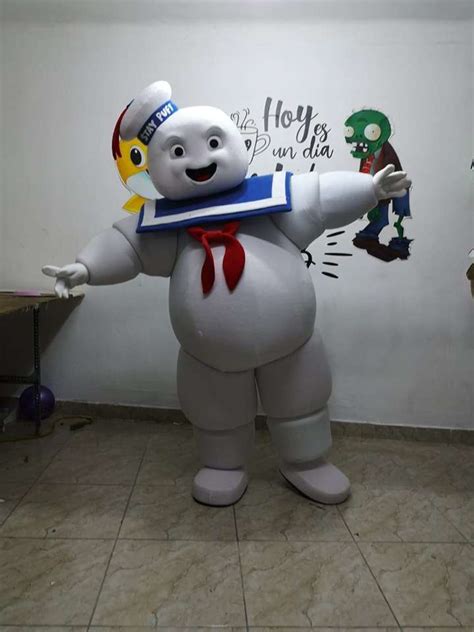 Check out this incredible Stay Puft Marshmallow Man costume ...