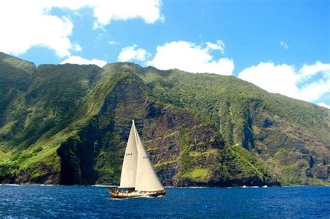 Yacht Charters Hawaii (Honolulu) - 2022 What to Know Before You Go ...