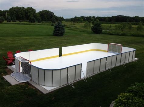 20 Amazing Backyard Hockey Rinks