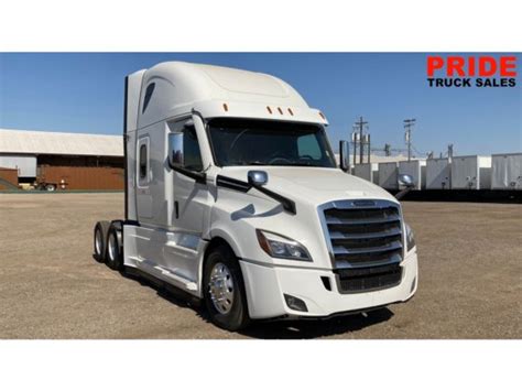 2023 Freightliner Cascadia in Mississauga, Ontario, Canada