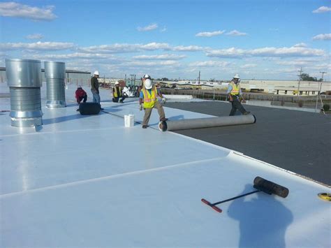 Pros and Cons of Commercial Flat Roofs(Detailed Information)