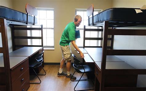 Baylor freshmen arrive with 4 of 10 dorm renovations complete | Higher Education | wacotrib.com