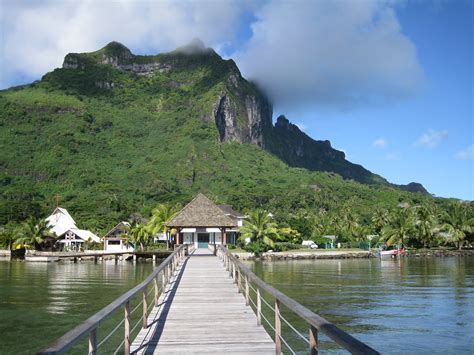 Bora Bora, Vaitape | The 'entrance' to Vaitape, Bora Bora | mattfaries ...