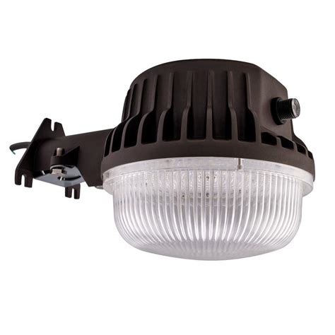 WARRANTY REFURBISHED LIGHT - LED AREA LIGHT - 40W Dusk to Dawn Photocell — Bobcat Lighting - LED ...