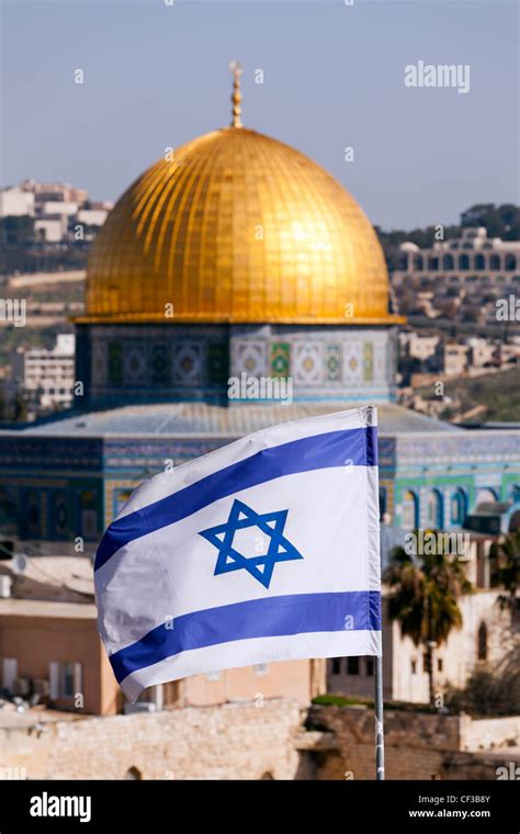 Israel,Jerusalem, flag of Israel and the Dome of the Rock mosque Stock Photo - Alamy