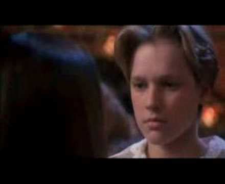 Casper(movie) kiss - YouTube