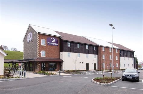 PREMIER INN GLASTONBURY HOTEL - Updated 2024 Reviews, Photos & Prices