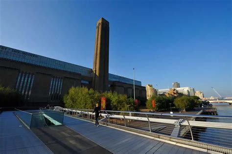 Wobbly Bridge London - Millennium Bridge - e-architect