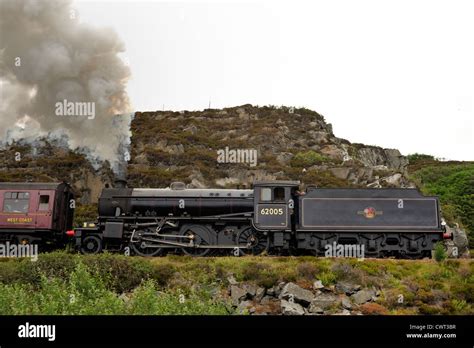 The Jacobite steam train Stock Photo - Alamy