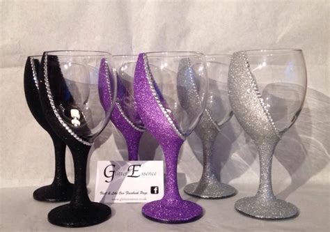 2 seated glitter glasses | Glitter wine glasses diy, Diy wine glasses, Glitter wine glasses