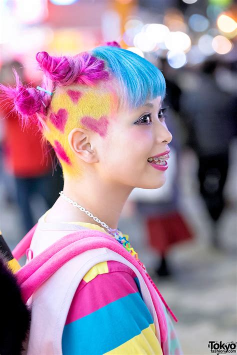 Haruka Kurebayashi & Junnyan's Colorful Harajuku Street Fashion