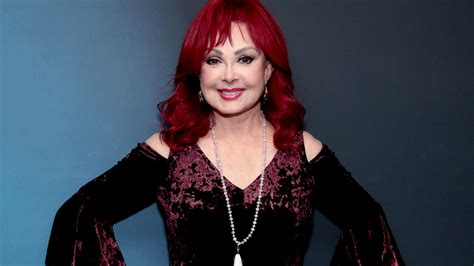 Naomi Judd Shares Her Favorite Drugstore Product - Woman's World