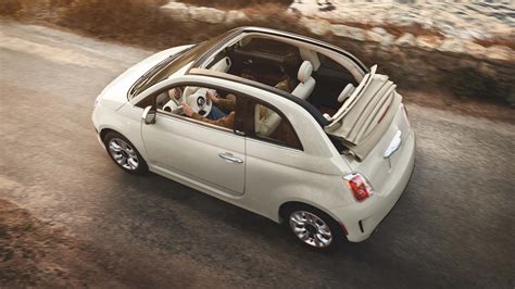 The Fiat 500X Cabrio Proves the Convertible SUV Isn't Dead Yet