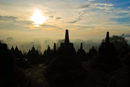 Borobudur Sunrise Tour - Little Known Ways To Beat the Crowd