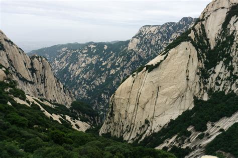 The 6 Most Famous Mountains in China Worth Visiting