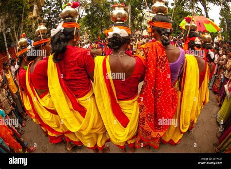 Santhal Dance High Resolution Stock Photography and Images - Alamy